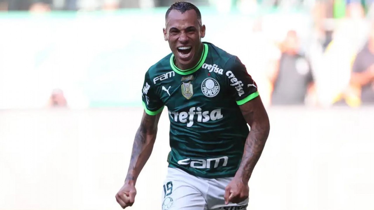 Breno Lopes comemorando gol do Palmeiras