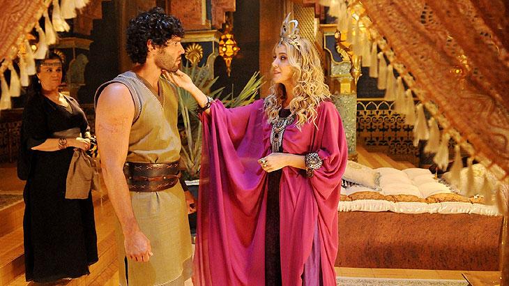 \"O Rico e Lázaro\": Asher é levado para passar a noite com a princesa Kassaia