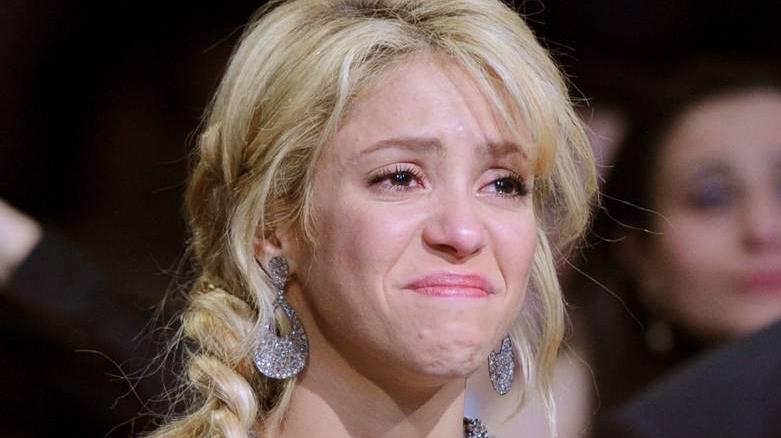 Shakira chorando