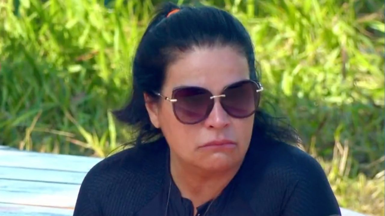 Solange Gomes chora no Ilha Record