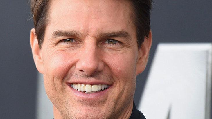 Tom Cruise se muda para mansão com cinema e piscina
