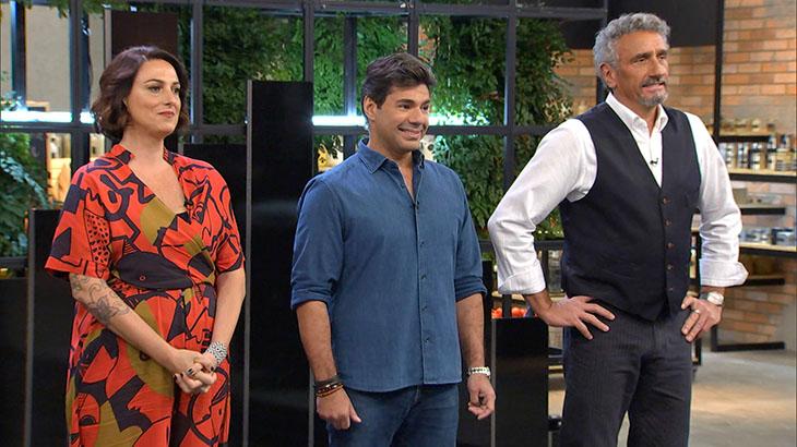 Top Chef: Felipe Bronze rejeita ser carrasco e comenta amizade com chef da Globo