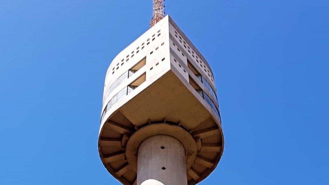 Torre da TV Tribuna, afiliada da Band em Recife (PE)